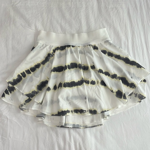 Lululemon Court Rival High-Rise Skirt - Picture 1 of 5